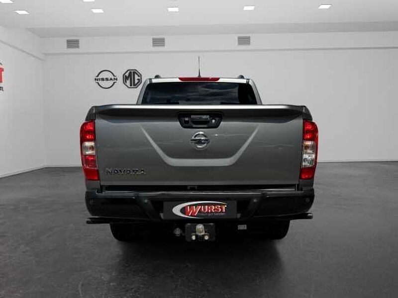 Nissan Navara 2.3 dCi N-Guard Sondermodell AHK Laderaumwanne Rollcover