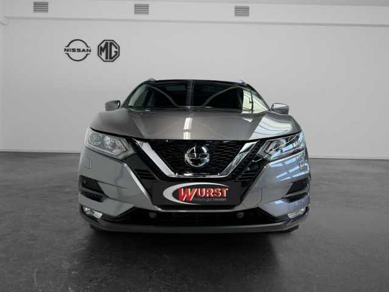 Nissan Qashqai Acenta 1.2 DIG-T 6MT Winterräder Panorama Navi PDC und Rückfahrkamera