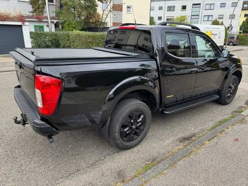 Nissan Navara N-Guard Double Cab 4x4 AHK Navi AVM KCN-Beschichtung Tesser 4x4 Rollverdeck