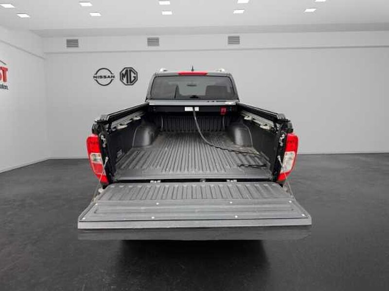 Nissan Navara Tekna Double Cab 4x4 2.3 dCi DC TEKNA Rollverdeck Tesser 4X4